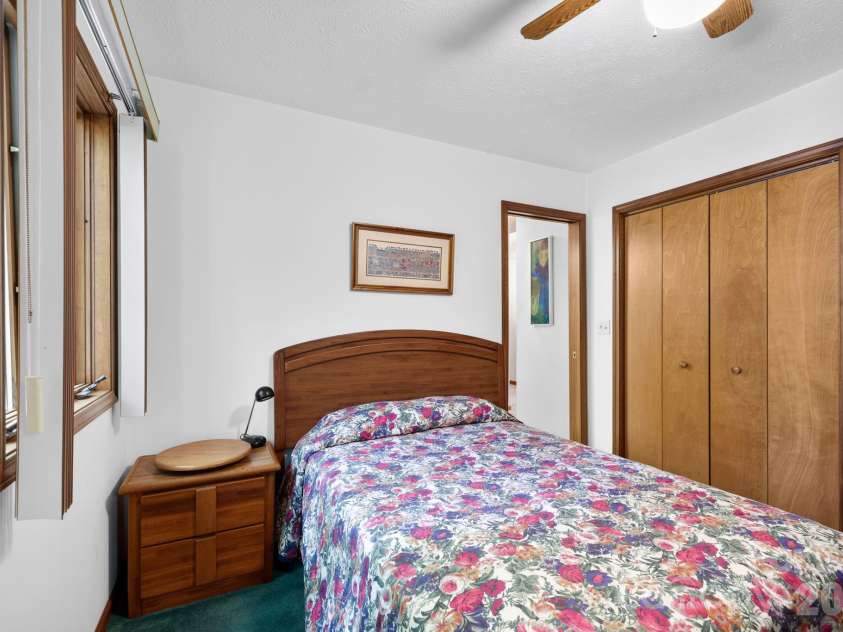 18 Rosewood Trail, Hendersonville, NC 28739.  MLS# CAR4406298, YatesRealty ID 46305. 