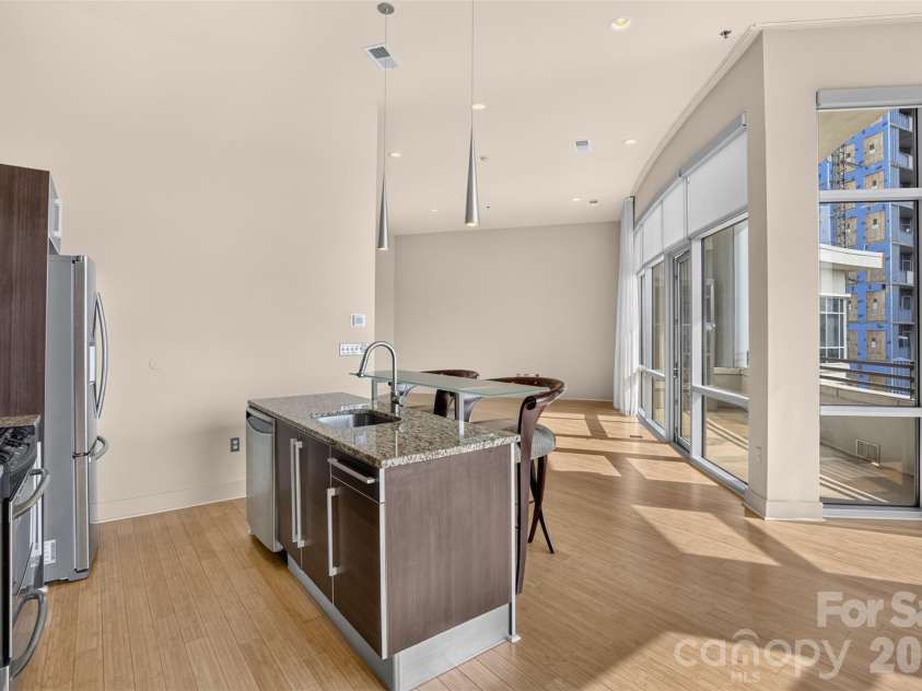 1133 Metropolitan Avenue, Charlotte, NC 28204.  MLS# CAR4412878, YatesRealty ID 4631. 