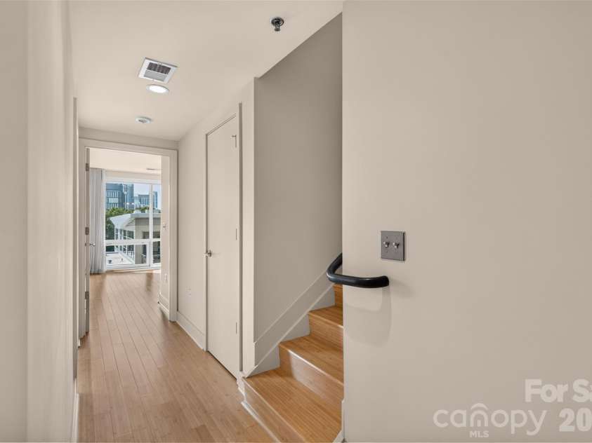 1133 Metropolitan Avenue, Charlotte, NC 28204.  MLS# CAR4412878, YatesRealty ID 4631. 
