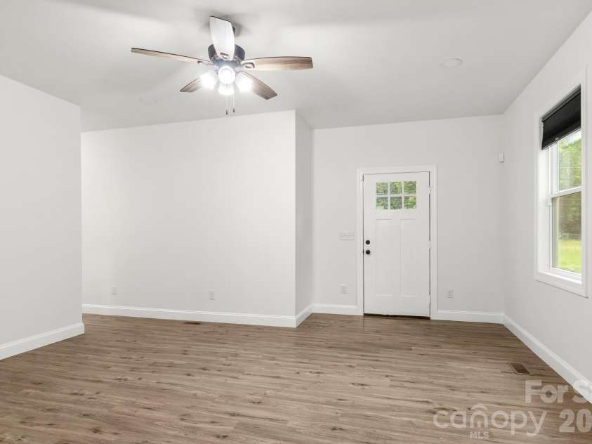 621 Norland Avenue, Kannapolis, NC 28083.  MLS# CAR4415898, YatesRealty ID 46310. 