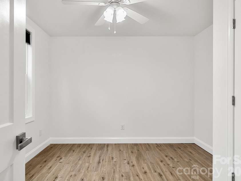 621 Norland Avenue, Kannapolis, NC 28083.  MLS# CAR4415898, YatesRealty ID 46310. 