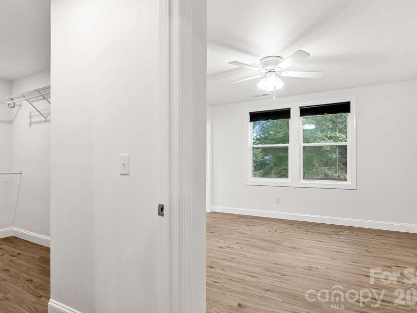 621 Norland Avenue, Kannapolis, NC 28083.  MLS# CAR4415898, YatesRealty ID 46310. 