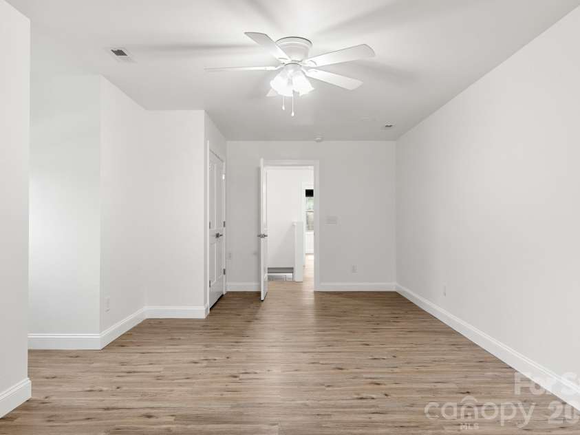 621 Norland Avenue, Kannapolis, NC 28083.  MLS# CAR4415898, YatesRealty ID 46310. 