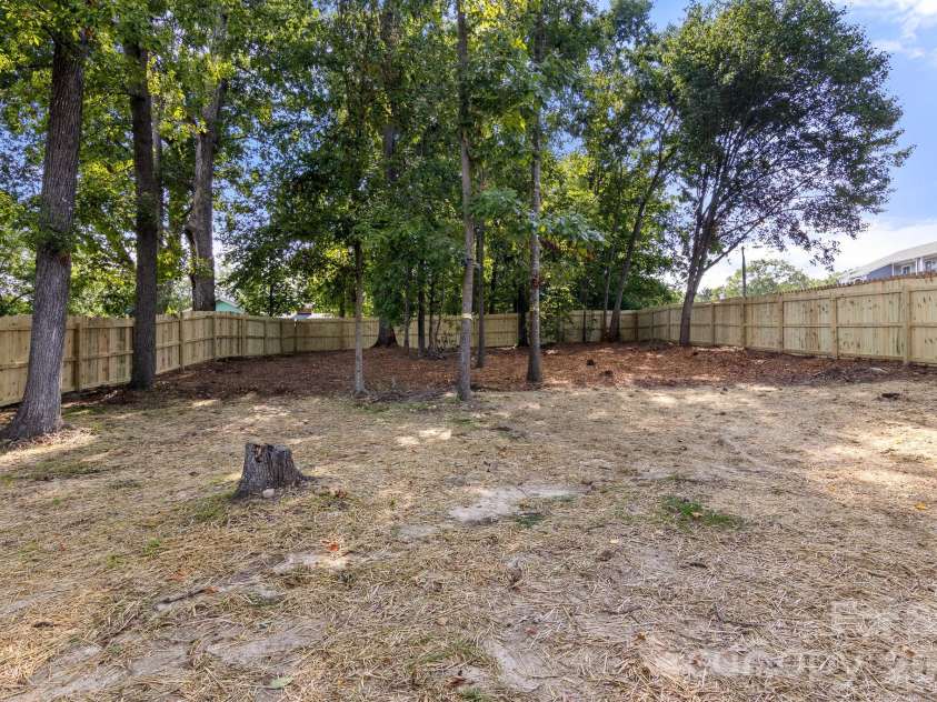 621 Norland Avenue, Kannapolis, NC 28083.  MLS# CAR4415898, YatesRealty ID 46310. 