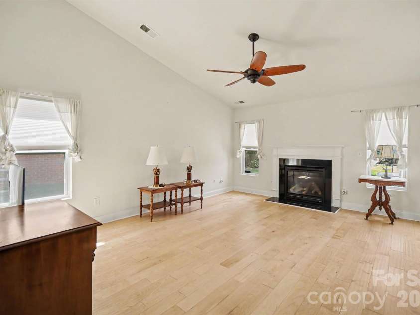 337 Crannog Way, Rock Hill, SC 29732.  MLS# CAR4417352, YatesRealty ID 46312. 