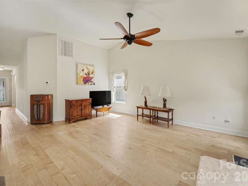 337 Crannog Way, Rock Hill, SC 29732.  MLS# CAR4417352, YatesRealty ID 46312. 