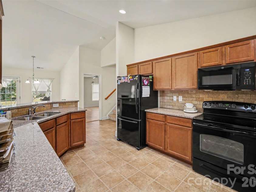 337 Crannog Way, Rock Hill, SC 29732.  MLS# CAR4417352, YatesRealty ID 46312. 