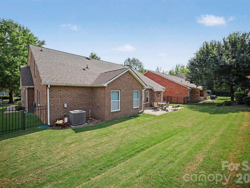 337 Crannog Way, Rock Hill, SC 29732.  MLS# CAR4417352, YatesRealty ID 46312. 