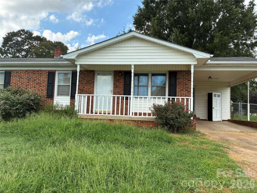 6102 Len Drive, Shelby, NC 28152.  MLS# CAR4412786, YatesRealty ID 46313. 