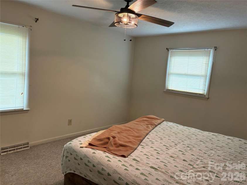 6102 Len Drive, Shelby, NC 28152.  MLS# CAR4412786, YatesRealty ID 46313. 