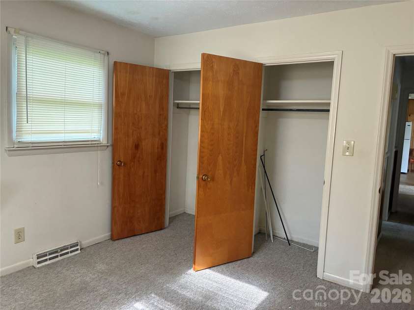6102 Len Drive, Shelby, NC 28152.  MLS# CAR4412786, YatesRealty ID 46313. 