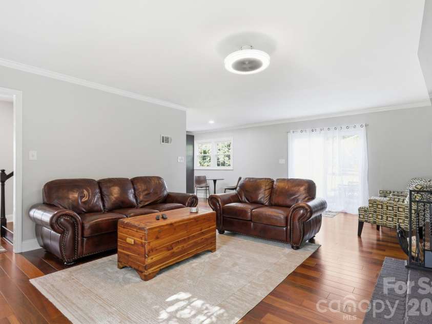 12200 Bay Tree Way, Charlotte, NC 28277.  MLS# CAR4416004, YatesRealty ID 46314. 