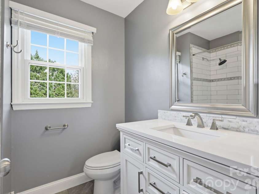 12200 Bay Tree Way, Charlotte, NC 28277.  MLS# CAR4416004, YatesRealty ID 46314. 