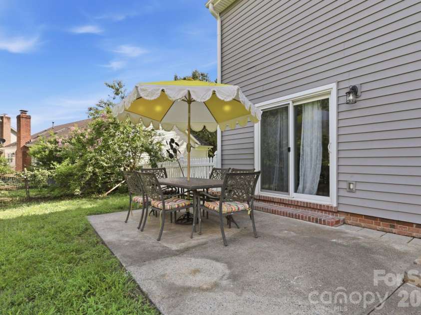 12200 Bay Tree Way, Charlotte, NC 28277.  MLS# CAR4416004, YatesRealty ID 46314. 