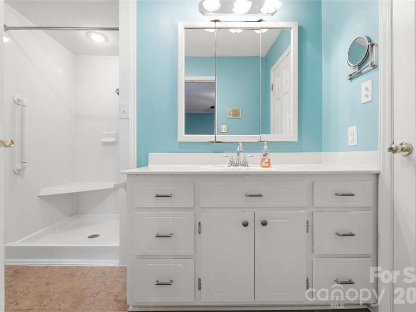 3282 Woodchuck Drive, Kannapolis, NC 28081.  MLS# CAR4413407, YatesRealty ID 46315. 