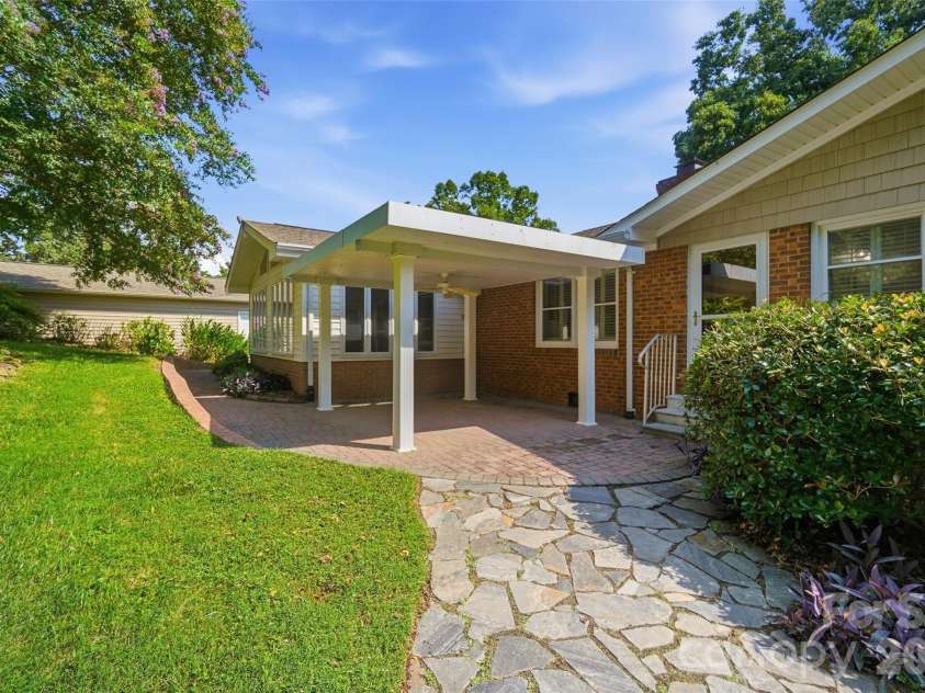 3282 Woodchuck Drive, Kannapolis, NC 28081.  MLS# CAR4413407, YatesRealty ID 46315. 
