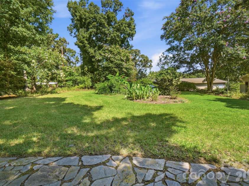 3282 Woodchuck Drive, Kannapolis, NC 28081.  MLS# CAR4413407, YatesRealty ID 46315. 