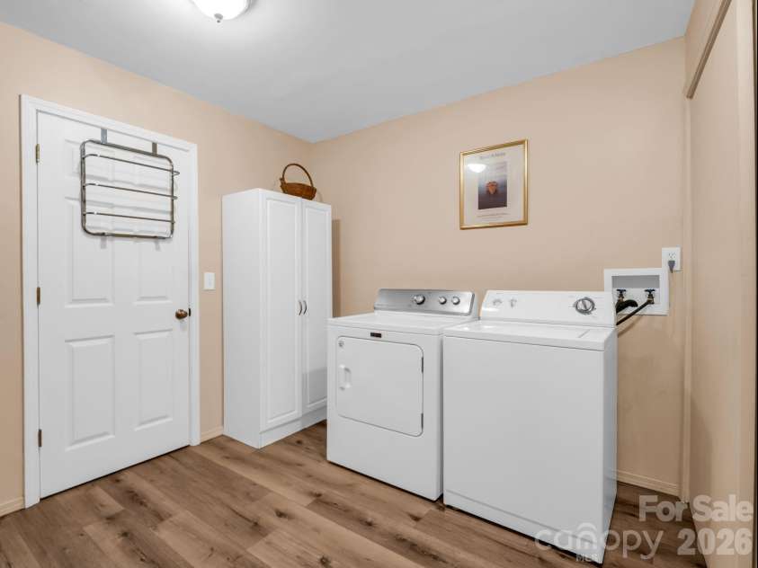 268 Mallard Road, Lake Lure, NC 28746.  MLS# CAR4372270, YatesRealty ID 46317. Basement  laundry with owner's closet