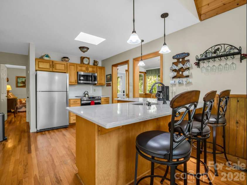 268 Mallard Road, Lake Lure, NC 28746.  MLS# CAR4372270, YatesRealty ID 46317. Breakfast bar