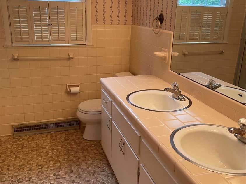 135 Devon Drive, Salisbury, NC 28147.  MLS# CAR4290065, YatesRealty ID 4632. 