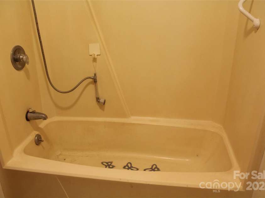 1665 Zion Road, Morganton, NC 28655.  MLS# CAR4138194, YatesRealty ID 4632. 