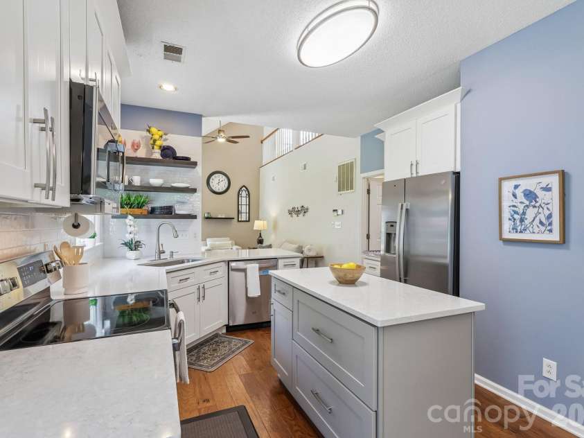 8504 Tamarron Drive, Charlotte, NC 28277.  MLS# CAR4415545, YatesRealty ID 46326. 