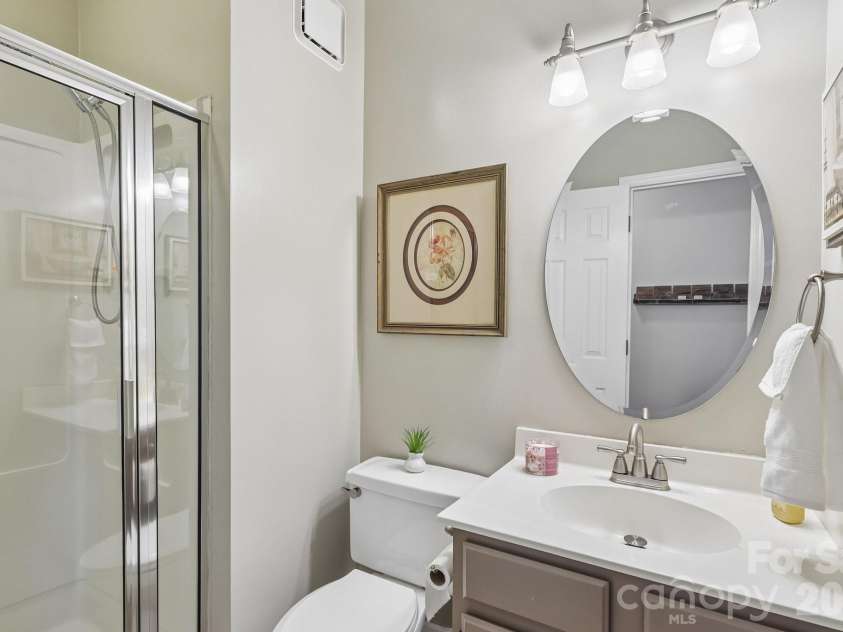 8504 Tamarron Drive, Charlotte, NC 28277.  MLS# CAR4415545, YatesRealty ID 46326. 