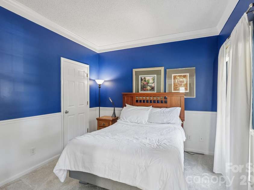 8504 Tamarron Drive, Charlotte, NC 28277.  MLS# CAR4415545, YatesRealty ID 46326. 