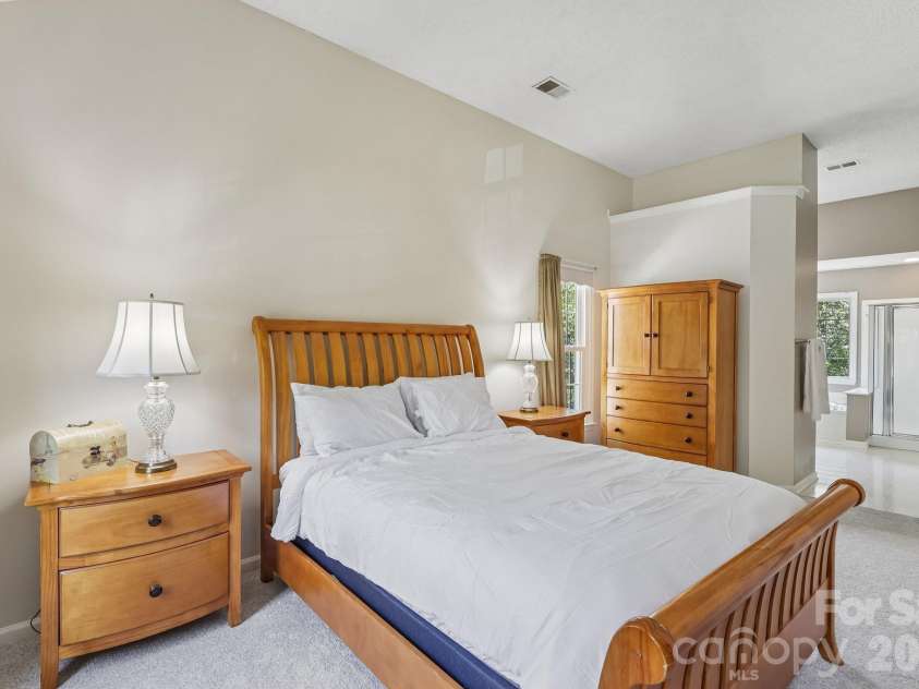 8504 Tamarron Drive, Charlotte, NC 28277.  MLS# CAR4415545, YatesRealty ID 46326. Primary BR