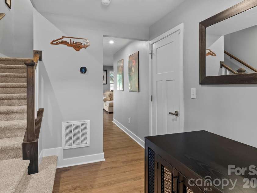 3037 Beeler Lane, Charlotte, NC 28208.  MLS# CAR4415864, YatesRealty ID 46327. 
