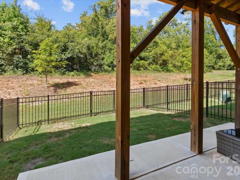 3037 Beeler Lane, Charlotte, NC 28208.  MLS# CAR4415864, YatesRealty ID 46327. 