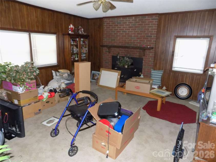 340 Vine Street, Gastonia, NC 28052.  MLS# CAR4416665, YatesRealty ID 46328. Den