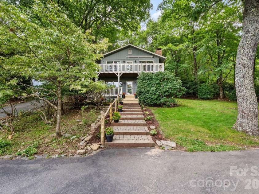188 Laurel Hill Drive, Boone, NC 28607.  MLS# CAR4417361, YatesRealty ID 46329. 