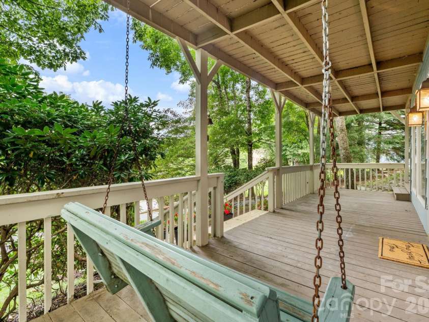 188 Laurel Hill Drive, Boone, NC 28607.  MLS# CAR4417361, YatesRealty ID 46329. 