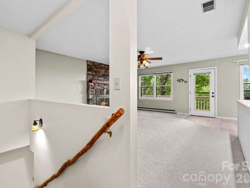 188 Laurel Hill Drive, Boone, NC 28607.  MLS# CAR4417361, YatesRealty ID 46329. 
