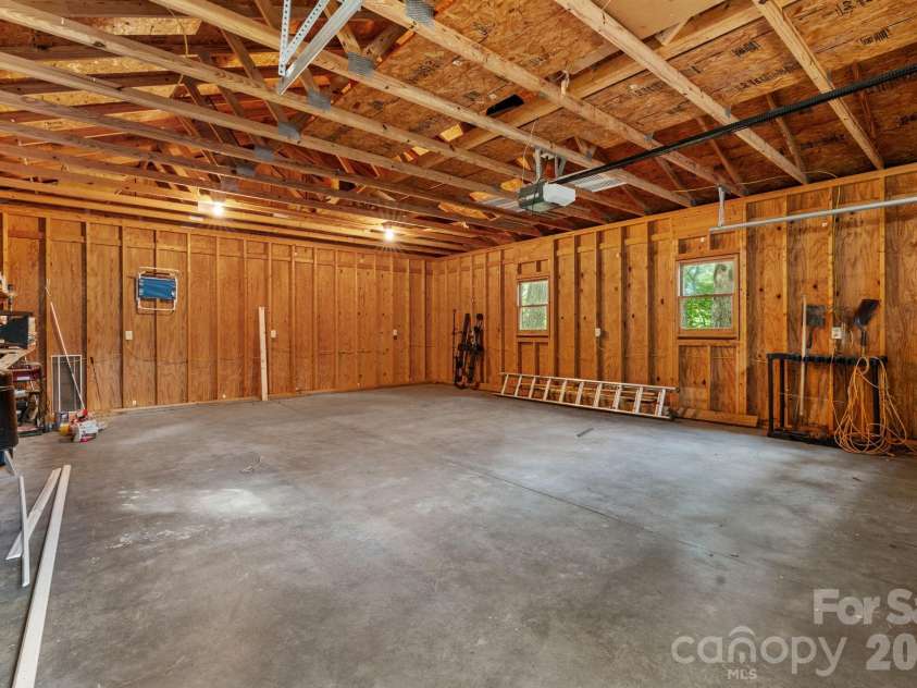 188 Laurel Hill Drive, Boone, NC 28607.  MLS# CAR4417361, YatesRealty ID 46329. 