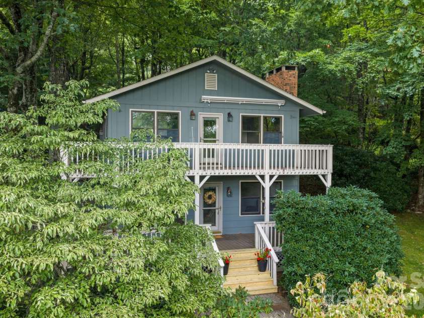 188 Laurel Hill Drive, Boone, NC 28607.  MLS# CAR4417361, YatesRealty ID 46329. 