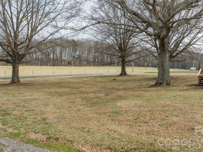 5750 New Hope Road, Denton, NC 27239.  MLS# CAR4350091, YatesRealty ID 4633. 