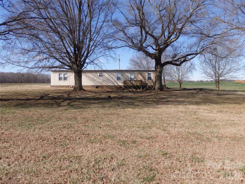 5750 New Hope Road, Denton, NC 27239.  MLS# CAR4350091, YatesRealty ID 4633. Front