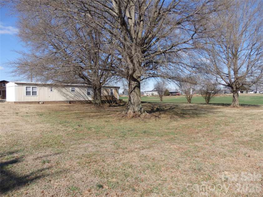 5750 New Hope Road, Denton, NC 27239.  MLS# CAR4350091, YatesRealty ID 4633. Front