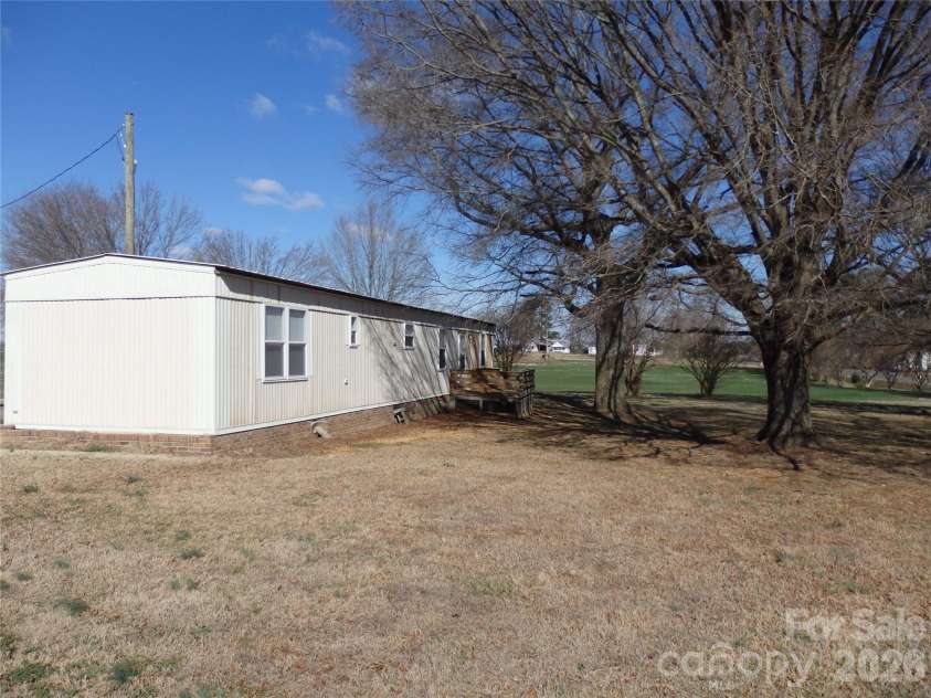 5750 New Hope Road, Denton, NC 27239.  MLS# CAR4350091, YatesRealty ID 4633. Front