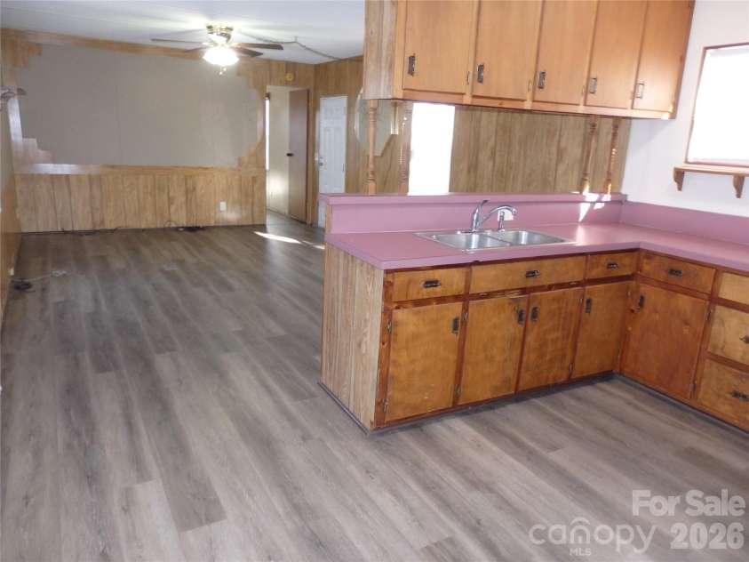 5750 New Hope Road, Denton, NC 27239.  MLS# CAR4350091, YatesRealty ID 4633. Kitchen