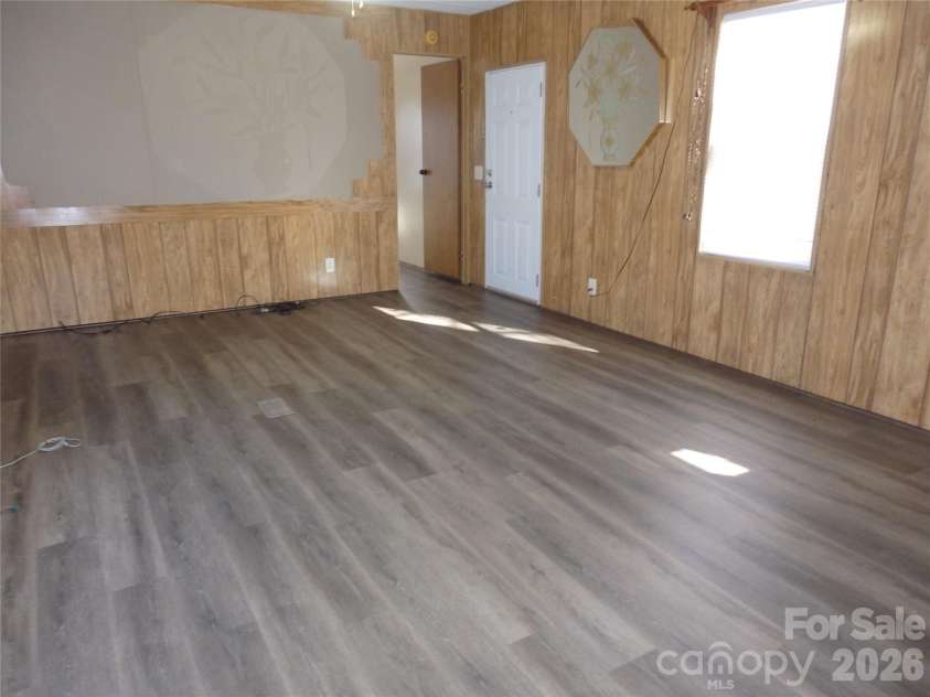 5750 New Hope Road, Denton, NC 27239.  MLS# CAR4350091, YatesRealty ID 4633. Living room
