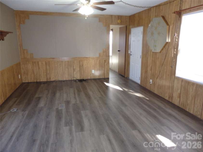 5750 New Hope Road, Denton, NC 27239.  MLS# CAR4350091, YatesRealty ID 4633. Living room