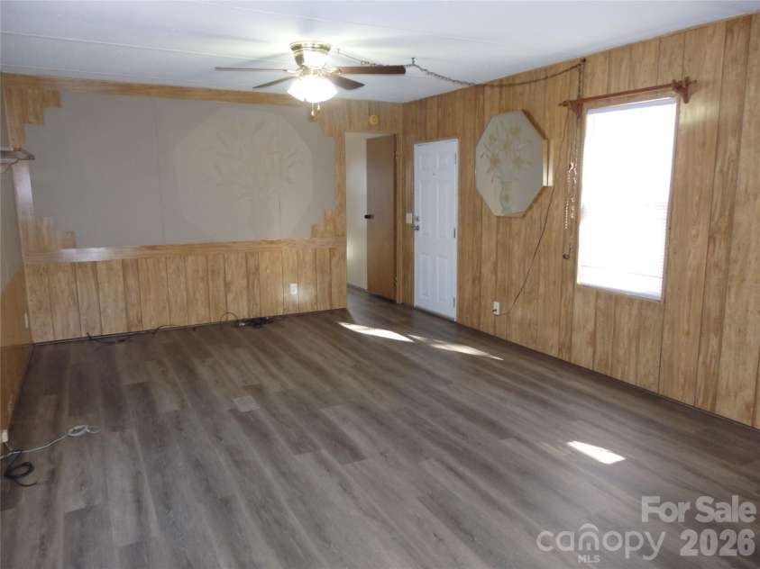 5750 New Hope Road, Denton, NC 27239.  MLS# CAR4350091, YatesRealty ID 4633. Living room