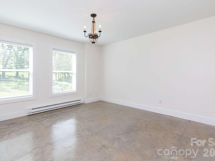 881 Burney Mountain Road, Fletcher, NC 28732.  MLS# CAR4416861, YatesRealty ID 46330. 