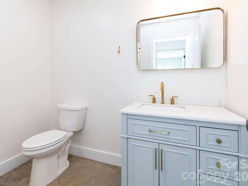 881 Burney Mountain Road, Fletcher, NC 28732.  MLS# CAR4416861, YatesRealty ID 46330. 
