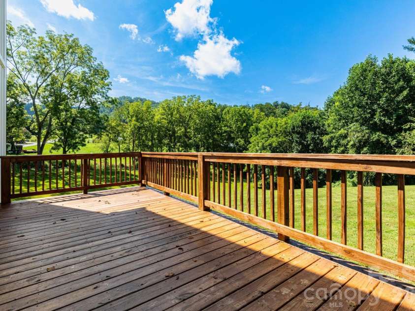 881 Burney Mountain Road, Fletcher, NC 28732.  MLS# CAR4416861, YatesRealty ID 46330. 