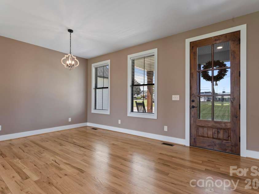 5785 NC 10 Highway, Hickory, NC 28602.  MLS# CAR4416931, YatesRealty ID 46331. 
