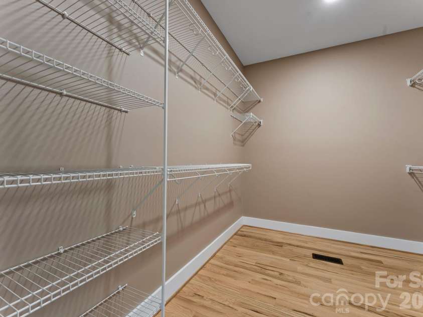 5785 NC 10 Highway, Hickory, NC 28602.  MLS# CAR4416931, YatesRealty ID 46331. 